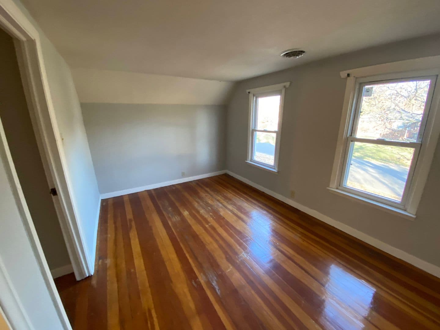 Champaign House: 700 Dover PL