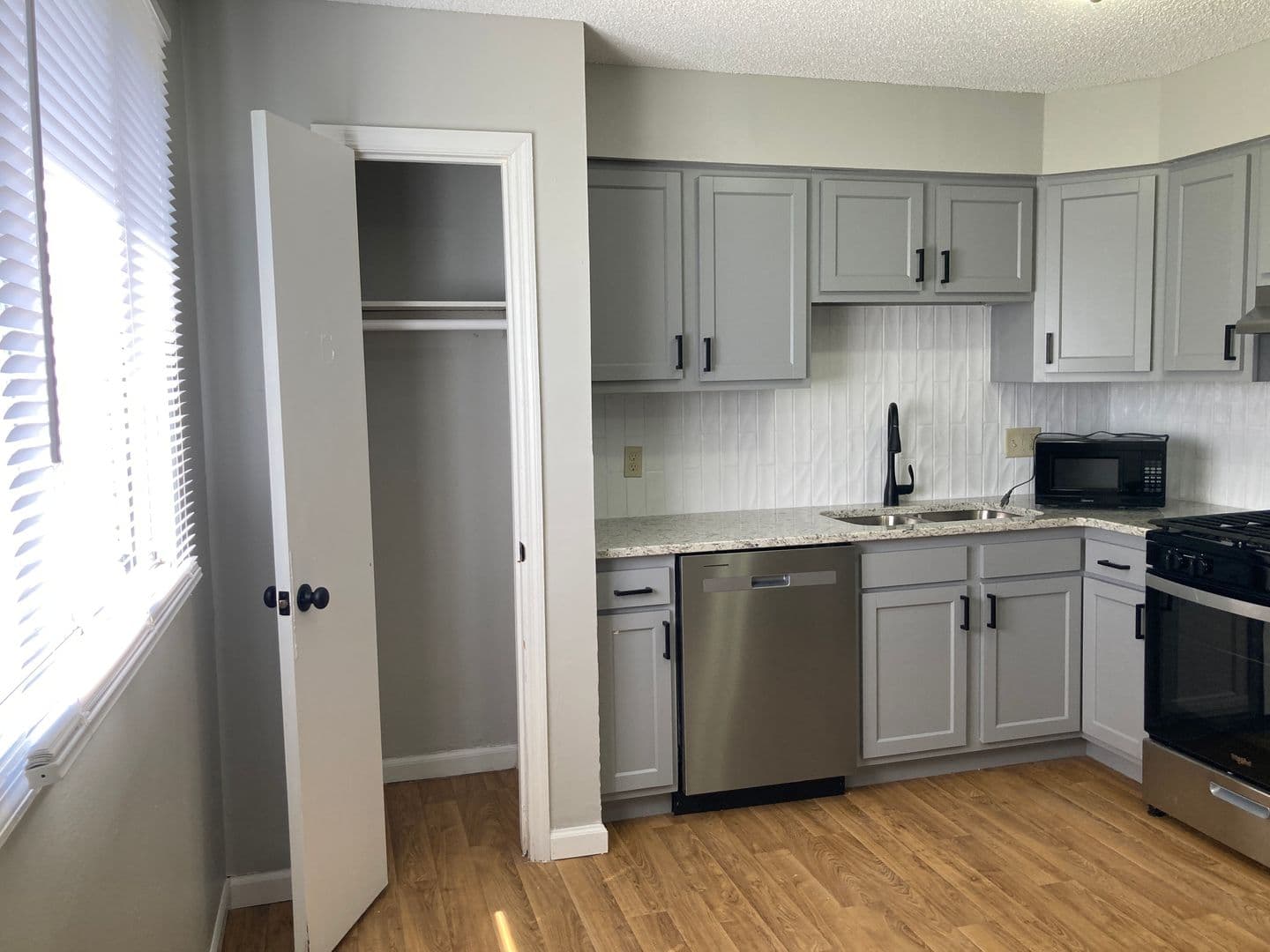 Urbana Apartment: 306-410 E Michigan
