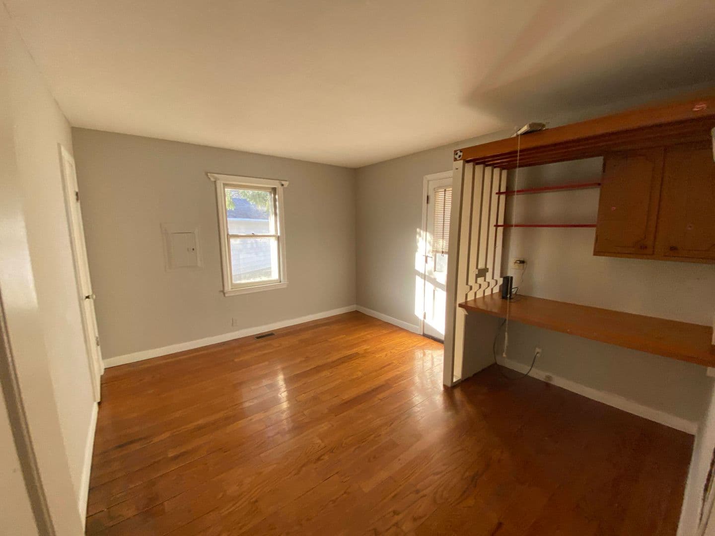 Champaign House: 700 Dover PL