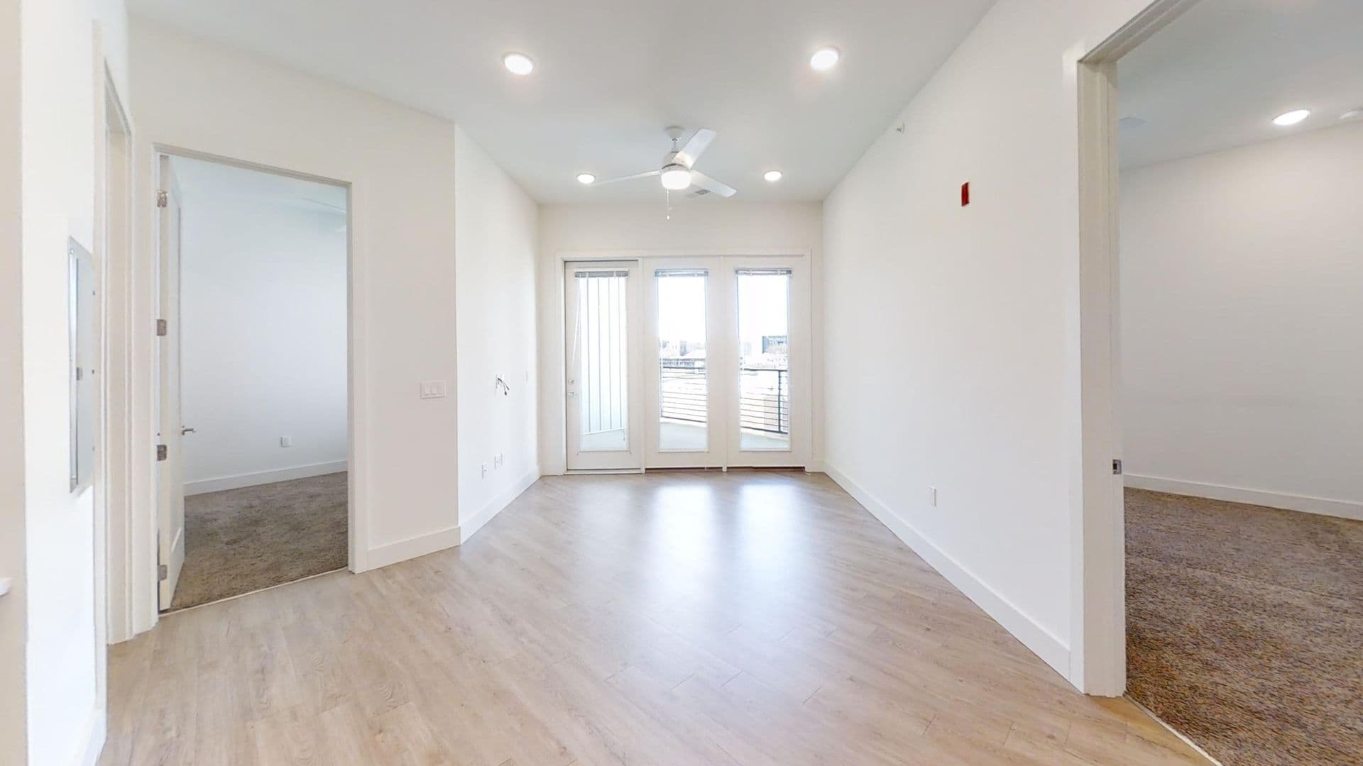 Champaign Apartment: 217 S Neil St