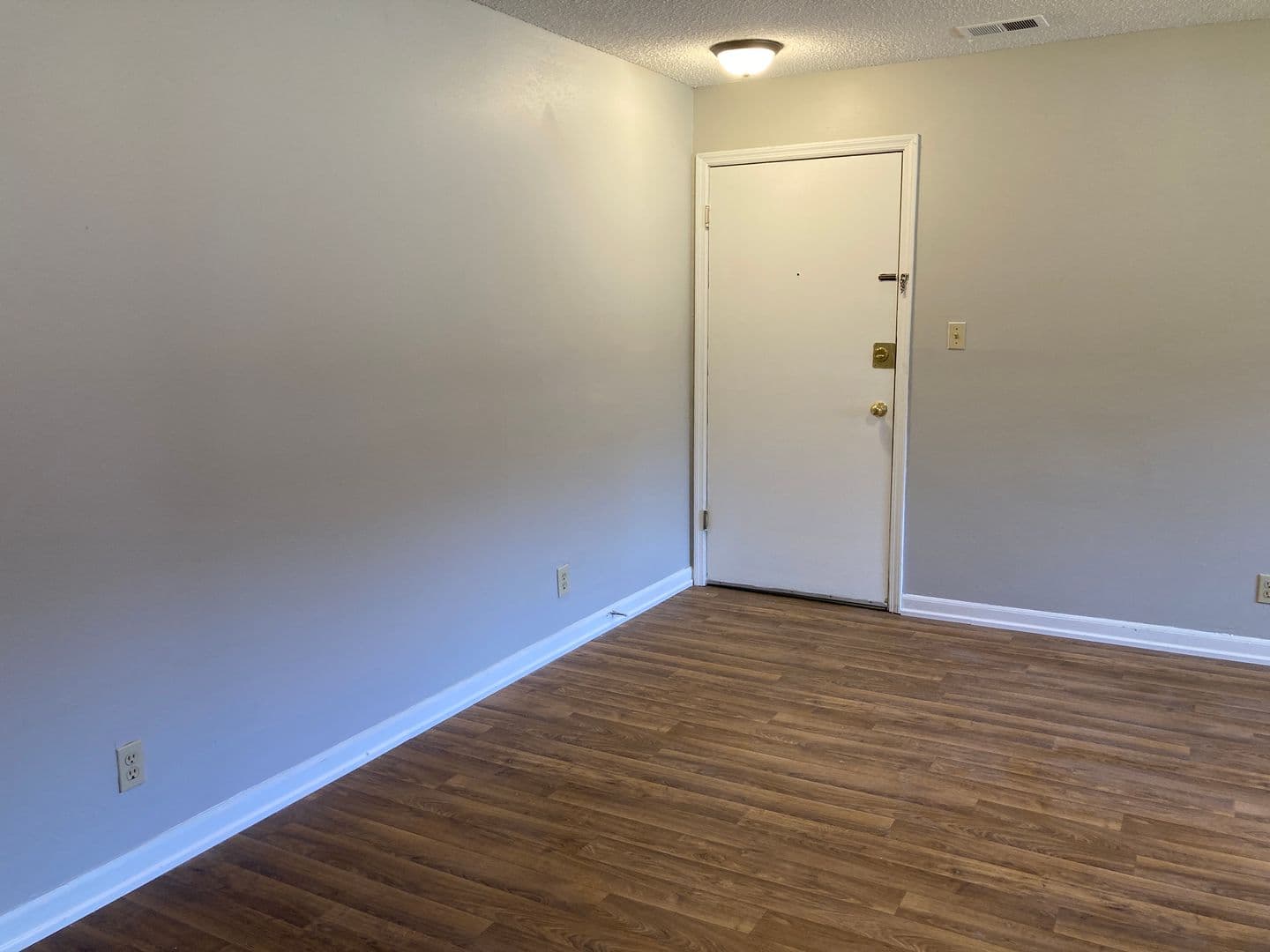 Urbana Apartment: 306-410 E Michigan