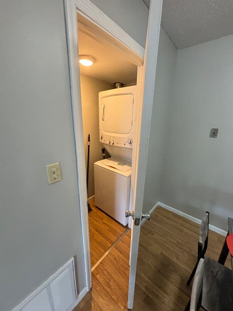 Urbana Apartment: 306-410 E Michigan