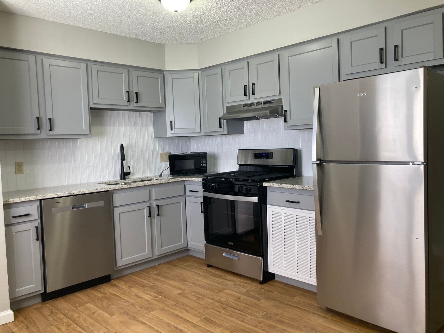 Urbana Apartment: 306-410 E Michigan
