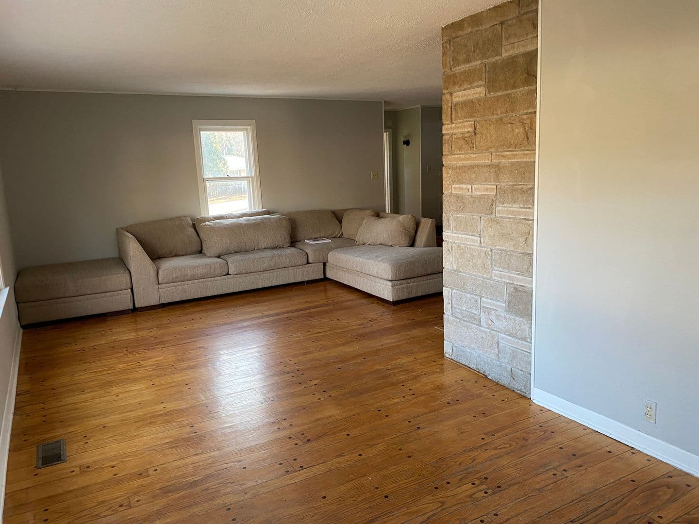 Champaign House: 700 Dover PL