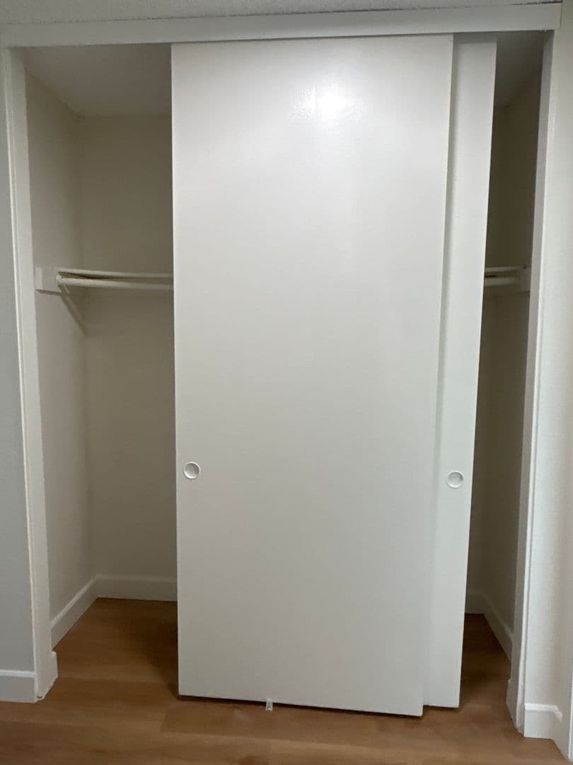 North Hollywood Apartment: 5269 Satsuma Ave.