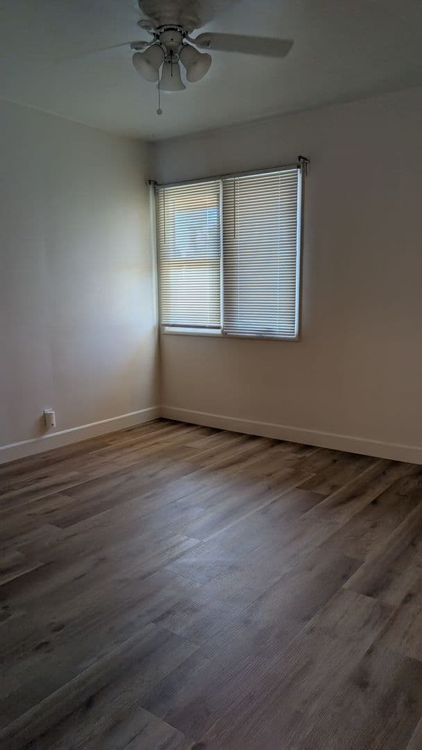 Pasadena Apartment: 42 S. Berkeley Ave