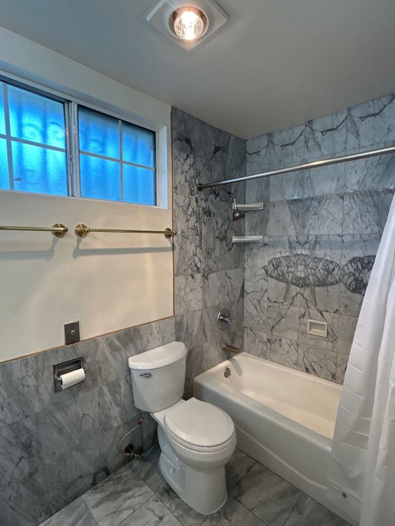 Rosemead House: 7549 3/4 Garvalia Ave.