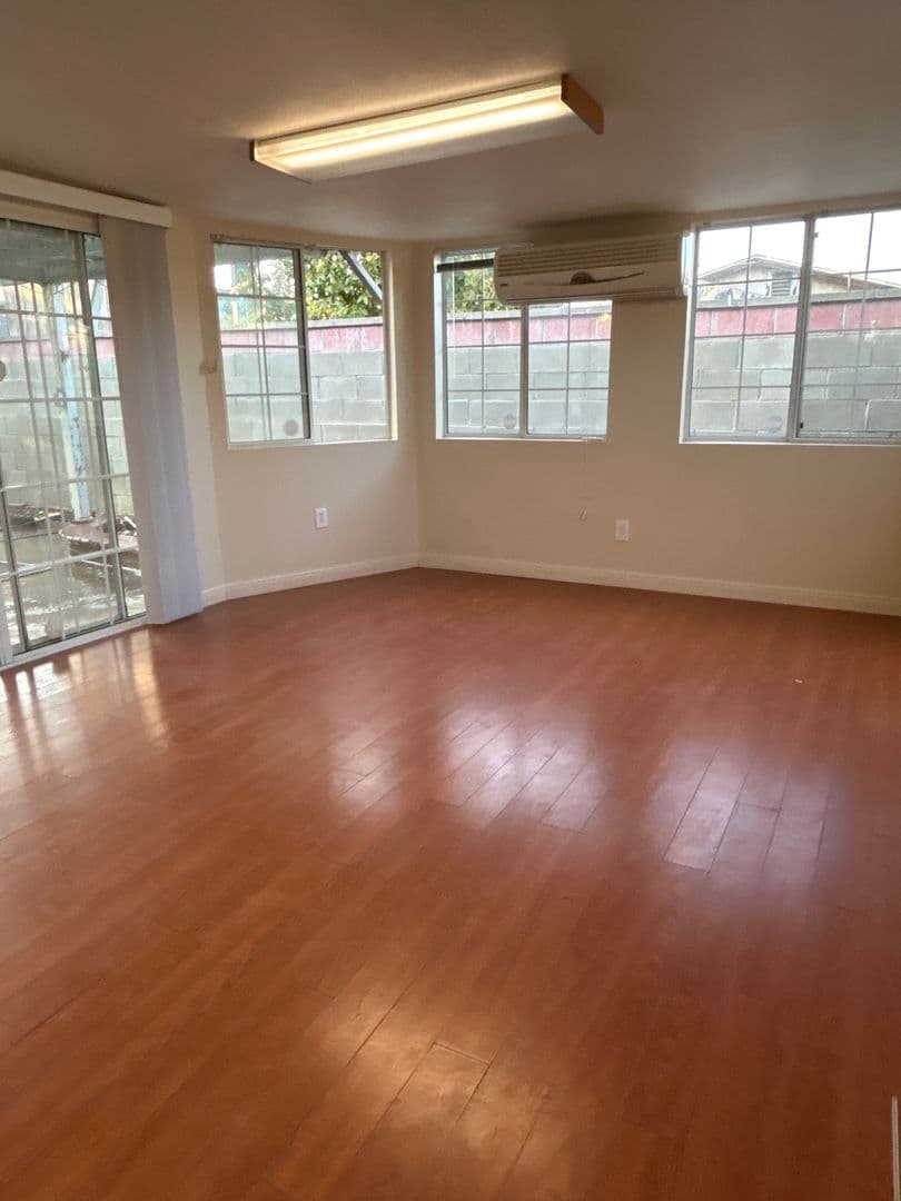 Rosemead House: 7549 3/4 Garvalia Ave.