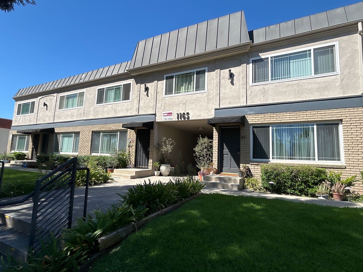 Glendale Apartment: 1165 Thompson Ave.