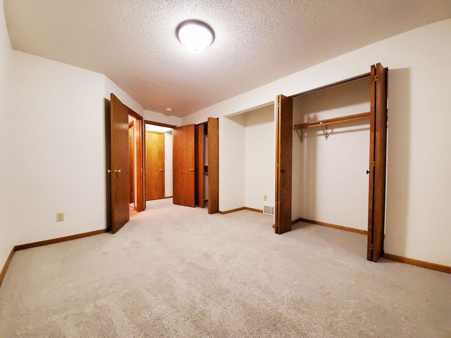 Fargo Apartment: 1722 35th Street Southwest