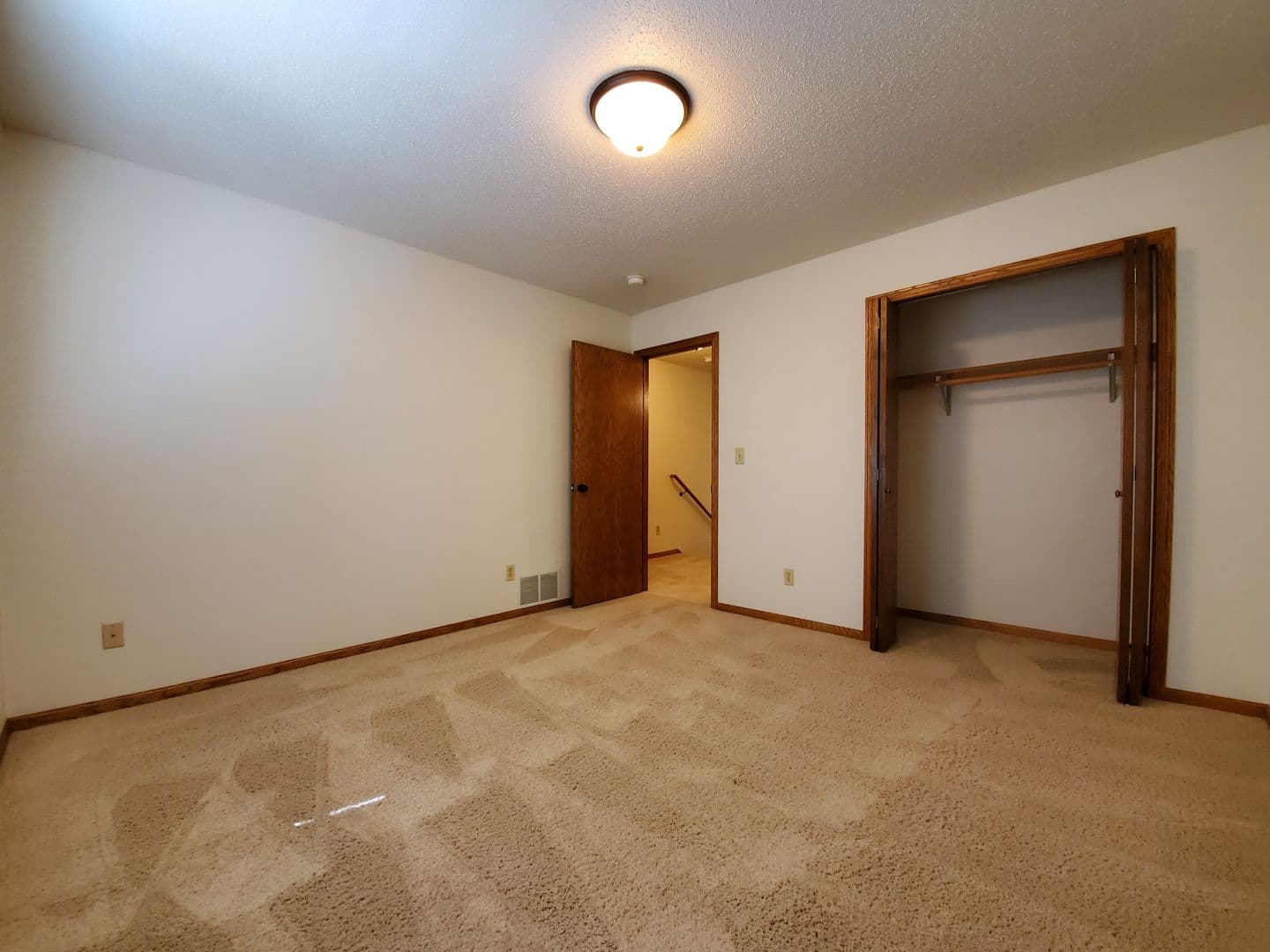 Fargo Apartment: 3007 23rd Avenue Southwest
