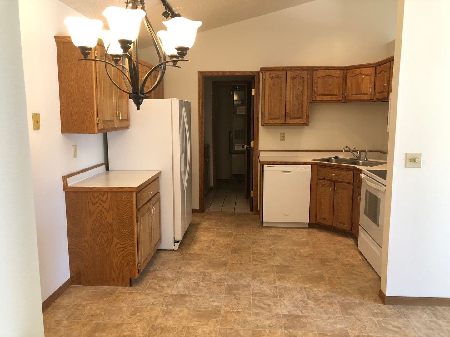 Fargo Apartment: 2826 15th Street South