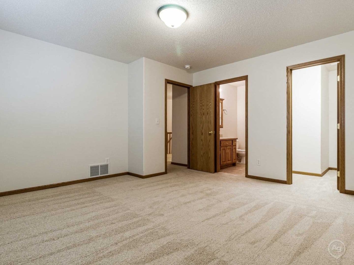 Fargo Apartment: 3201 23rd Avenue Southwest
