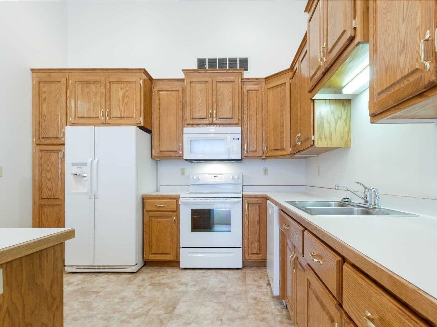 Fargo Apartment: 3055 40th Avenue Southwest