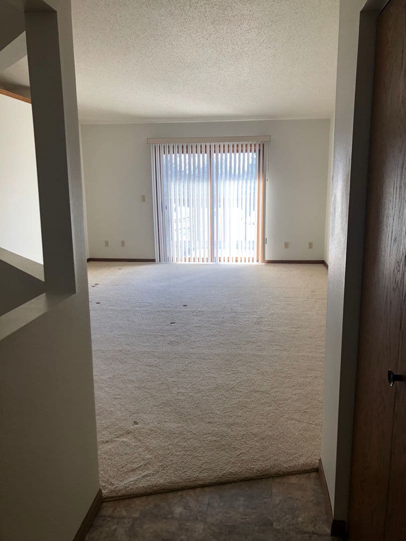 Fargo Apartment: 2826 15th Street South