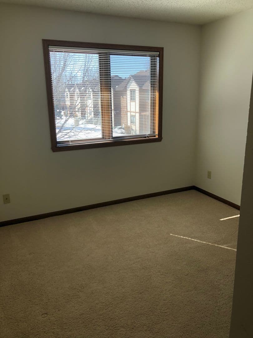 Fargo Apartment: 2826 15th Street South