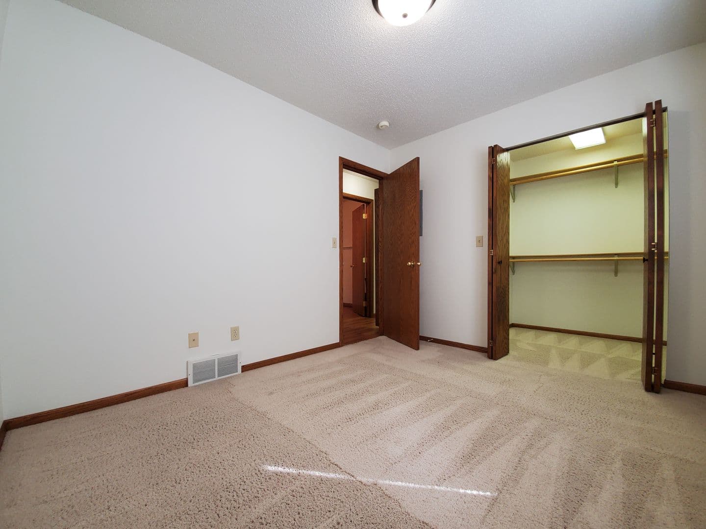 Fargo Apartment: 1755 34th Street Southwest