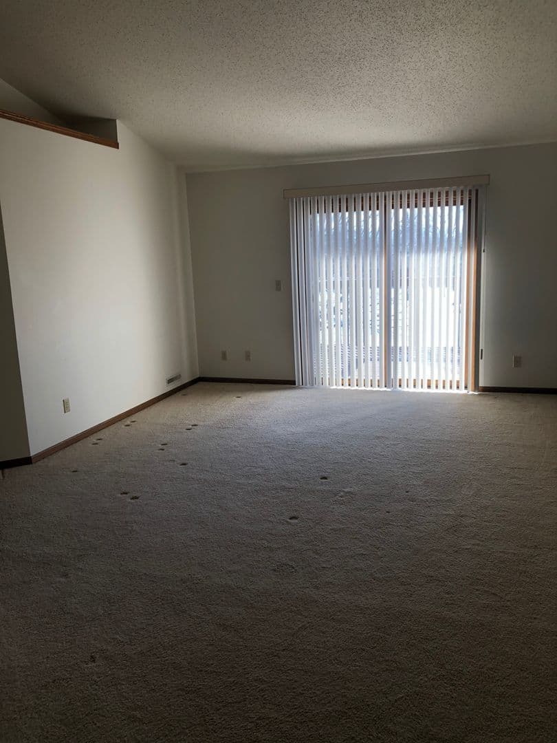 Fargo Apartment: 2826 15th Street South