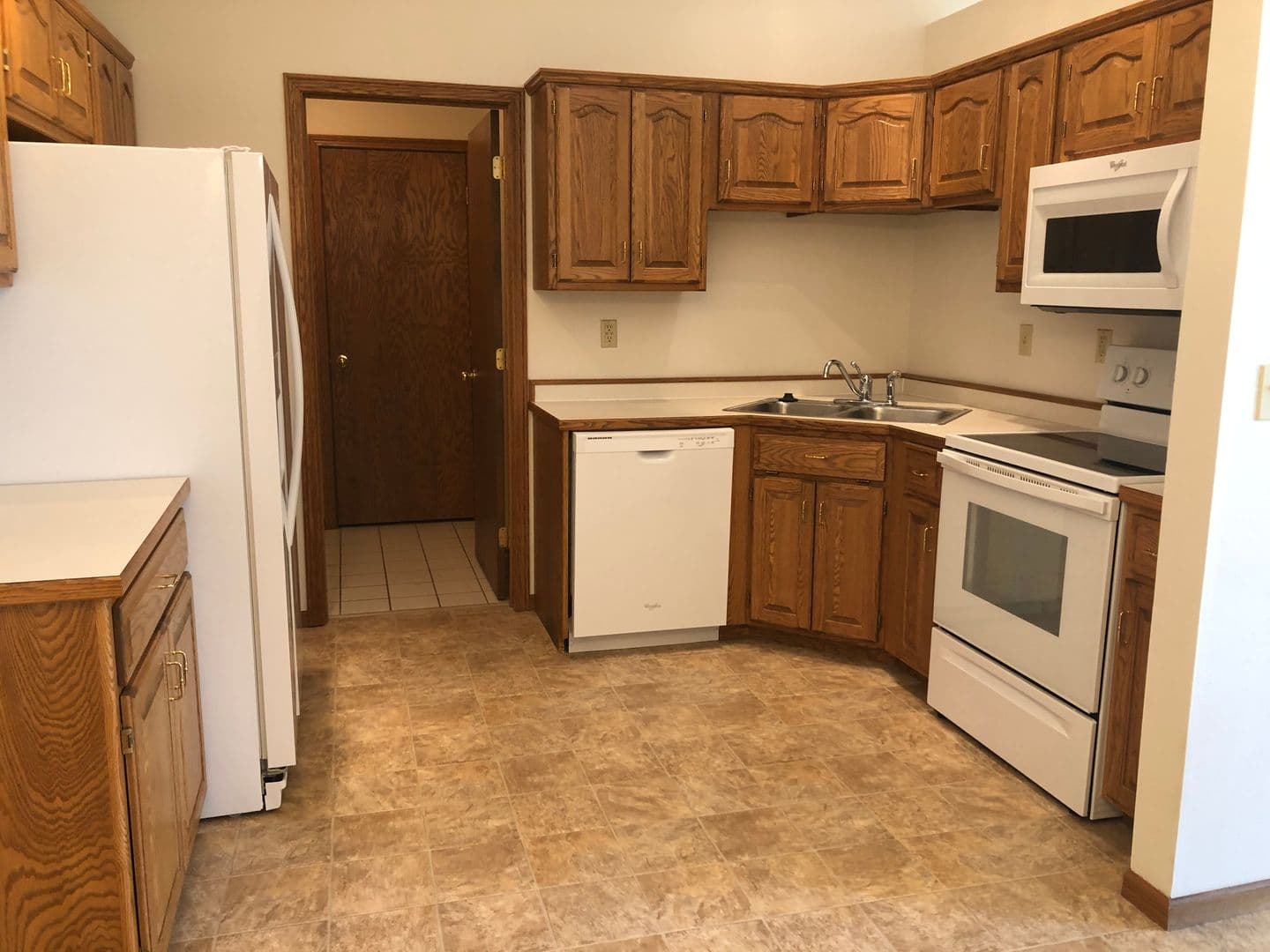 Fargo Apartment: 2826 15th Street South