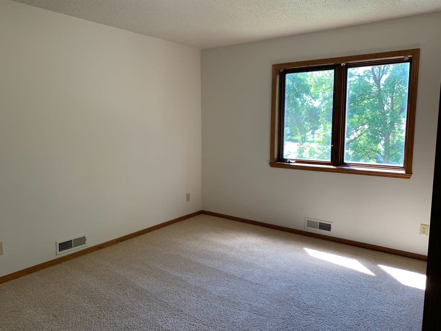 Fargo Apartment: 2802 15th Street South
