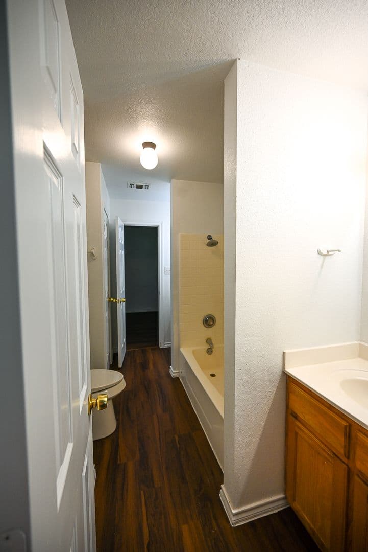 Boyd House: 105 S Wilson St Unit A