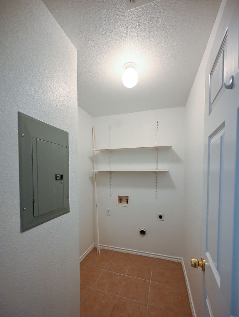 Boyd House: 105 S Wilson St Unit A