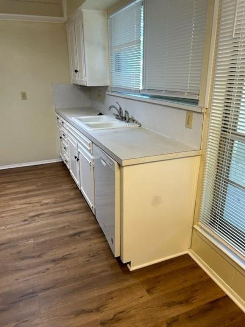 Denton House: 1226 Crescent Street