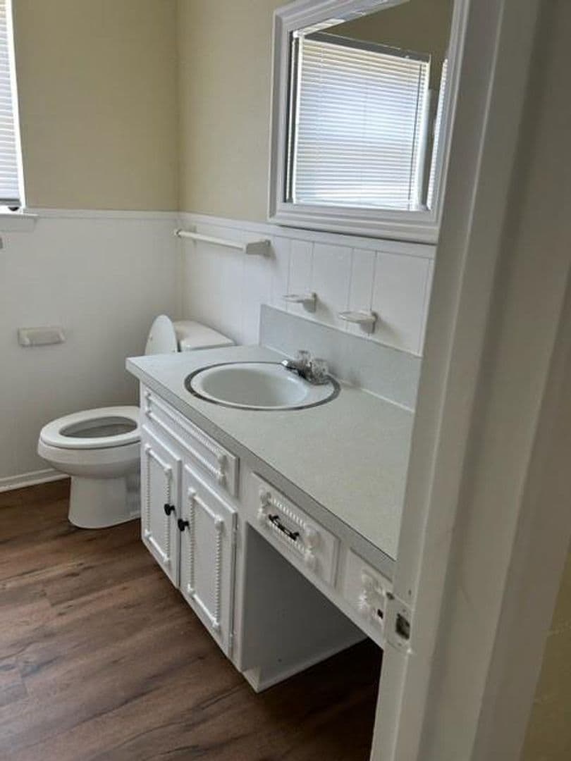 Denton House: 1226 Crescent Street
