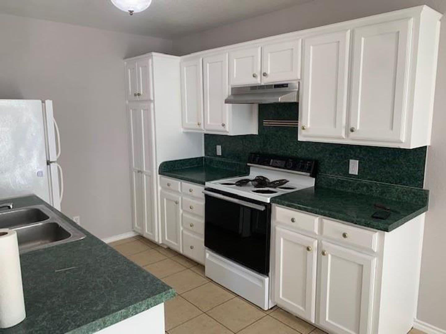 Decatur House: 506 Valleyridge Ct.
