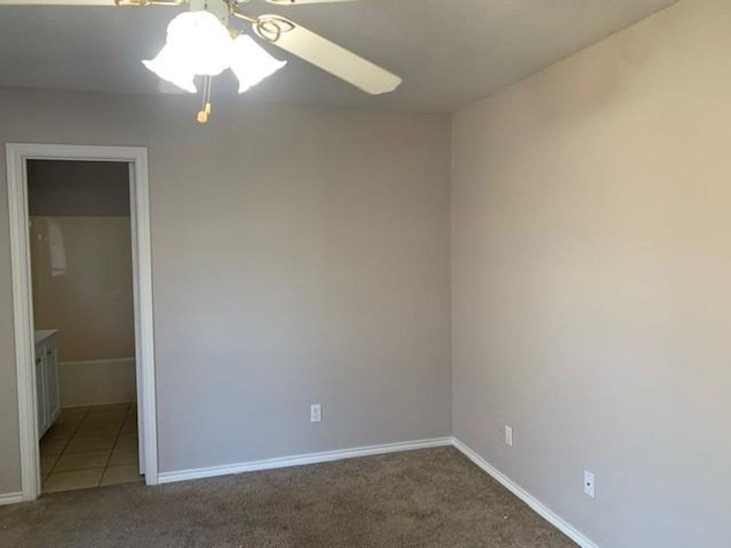 Decatur House: 506 Valleyridge Ct.