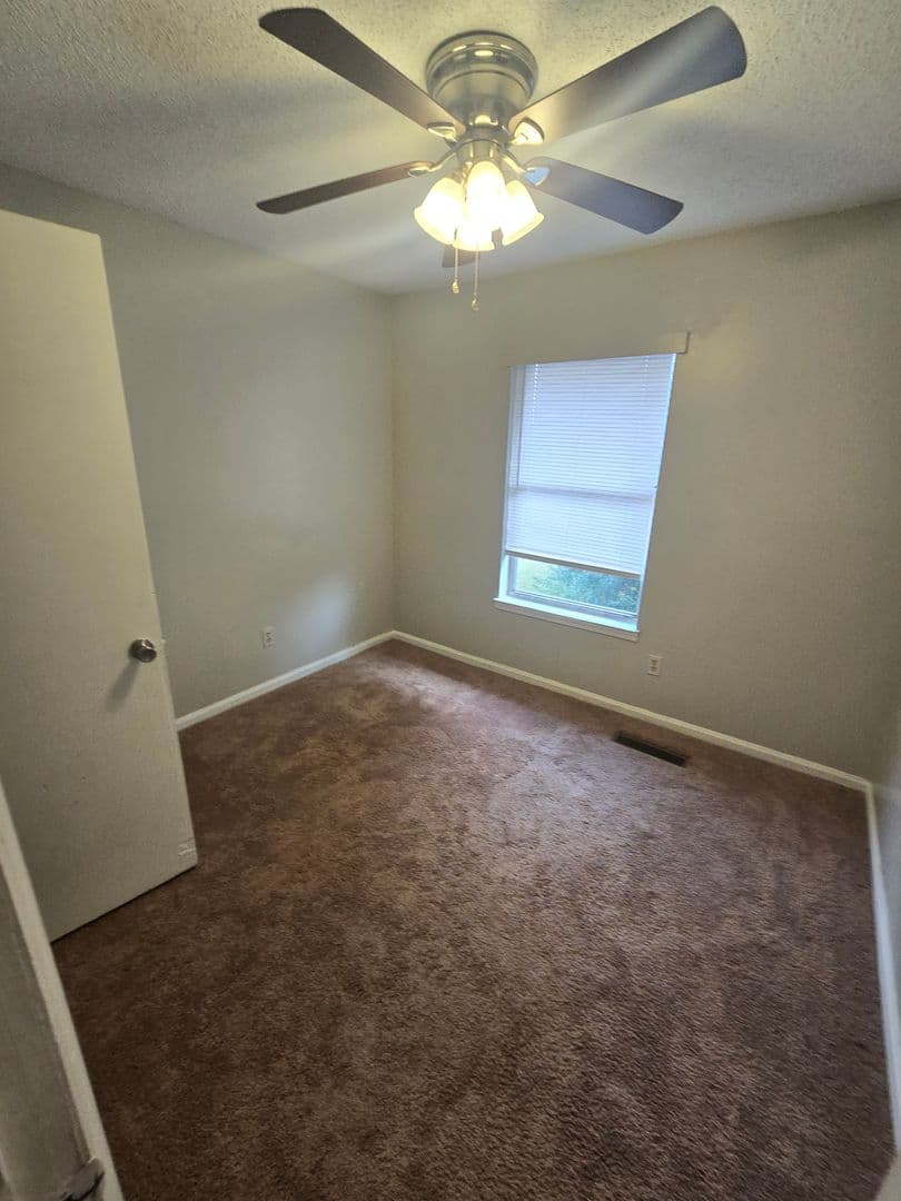 West Columbia Townhome: 1637 North Ave