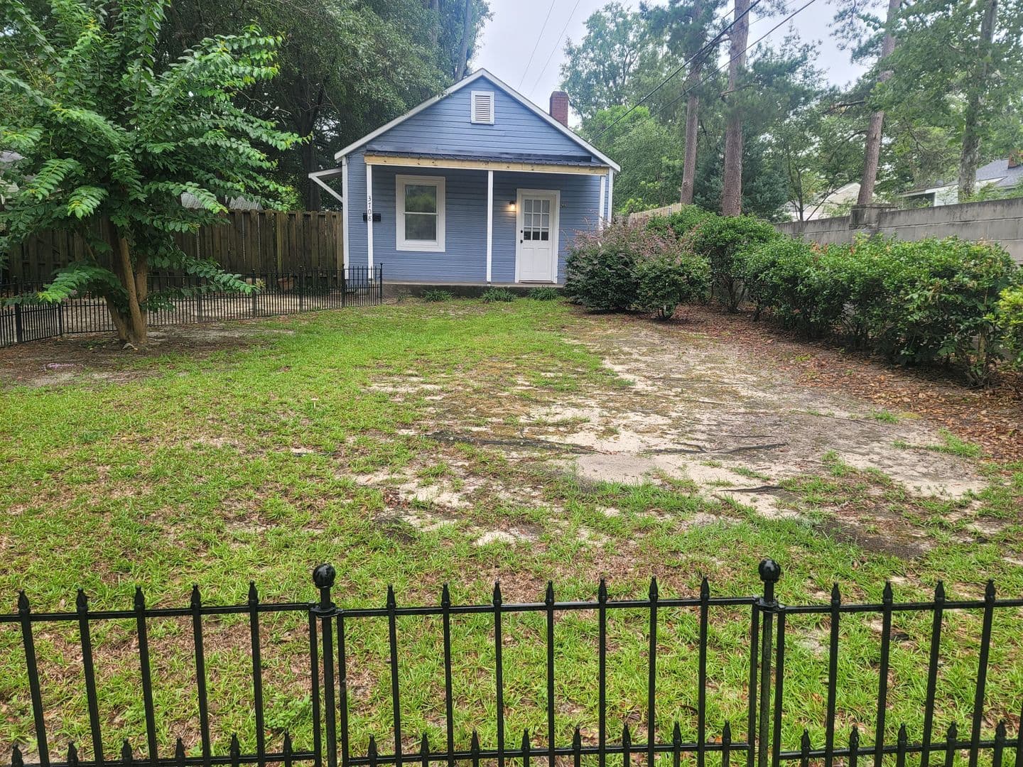 Columbia House: 3708 Harvard Ave