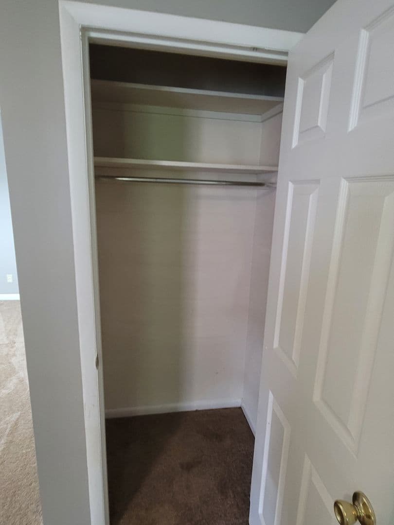 Columbia Condo: 1704 Ashford Lane