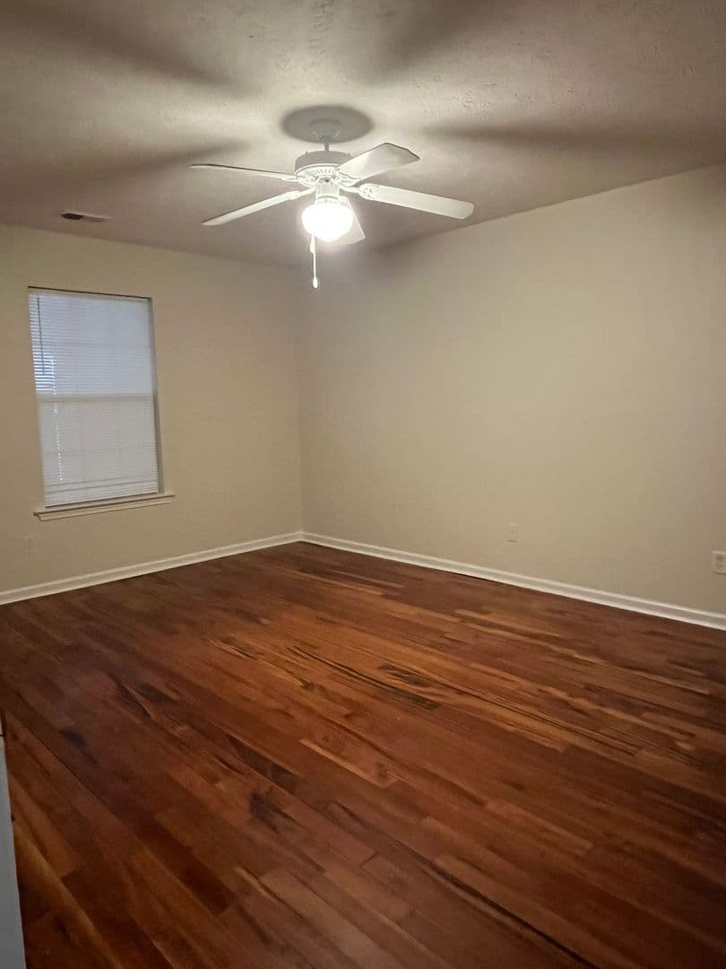 Lexington House: 153 Waverly Point Drive
