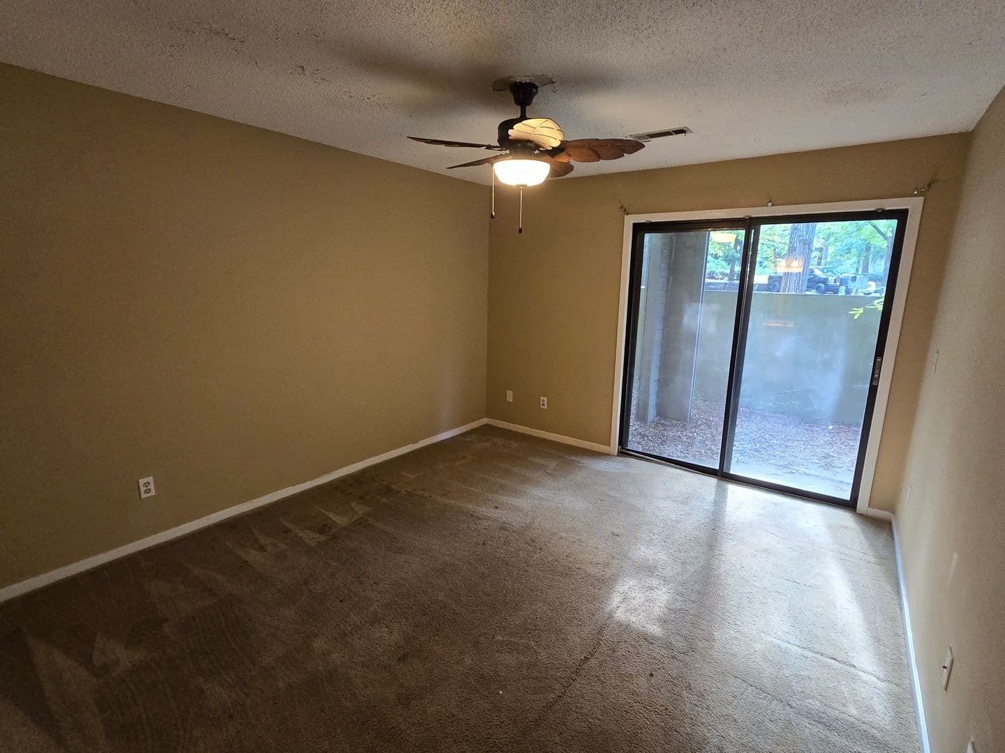 Columbia House: 1001 Creekside Way