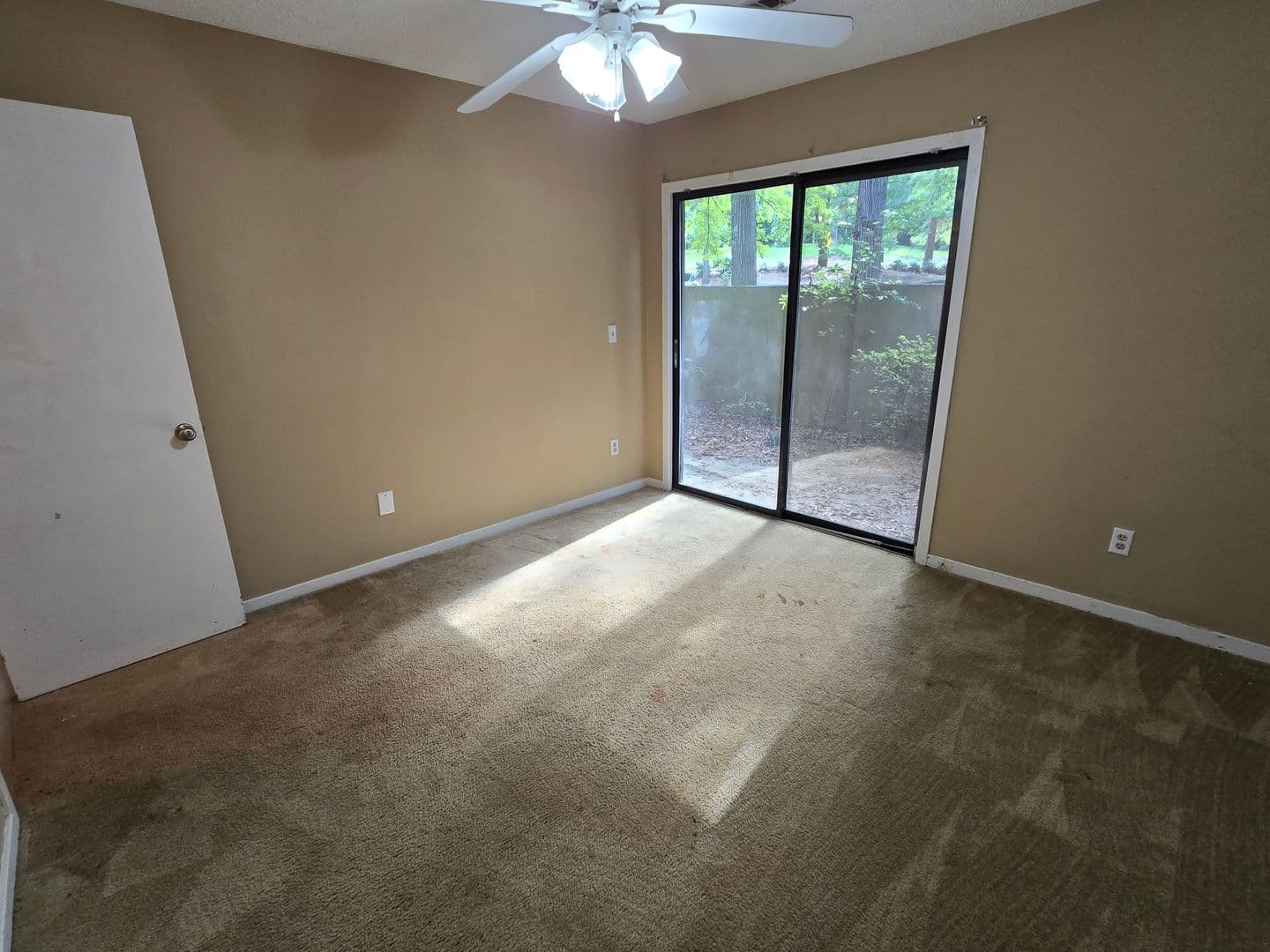 Columbia House: 1001 Creekside Way