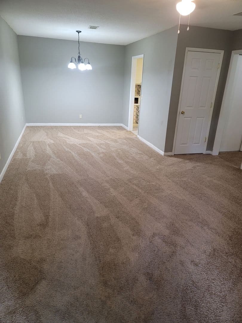Columbia Condo: 1704 Ashford Lane