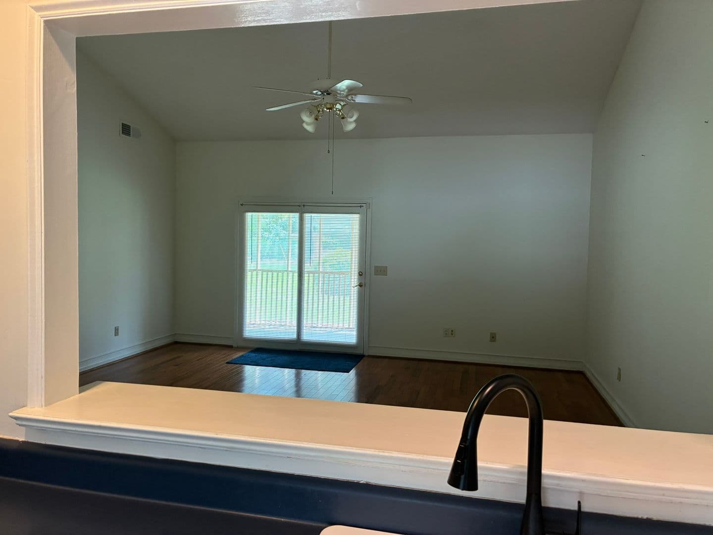 Lexington Condo: 40 Boardwalk Lane