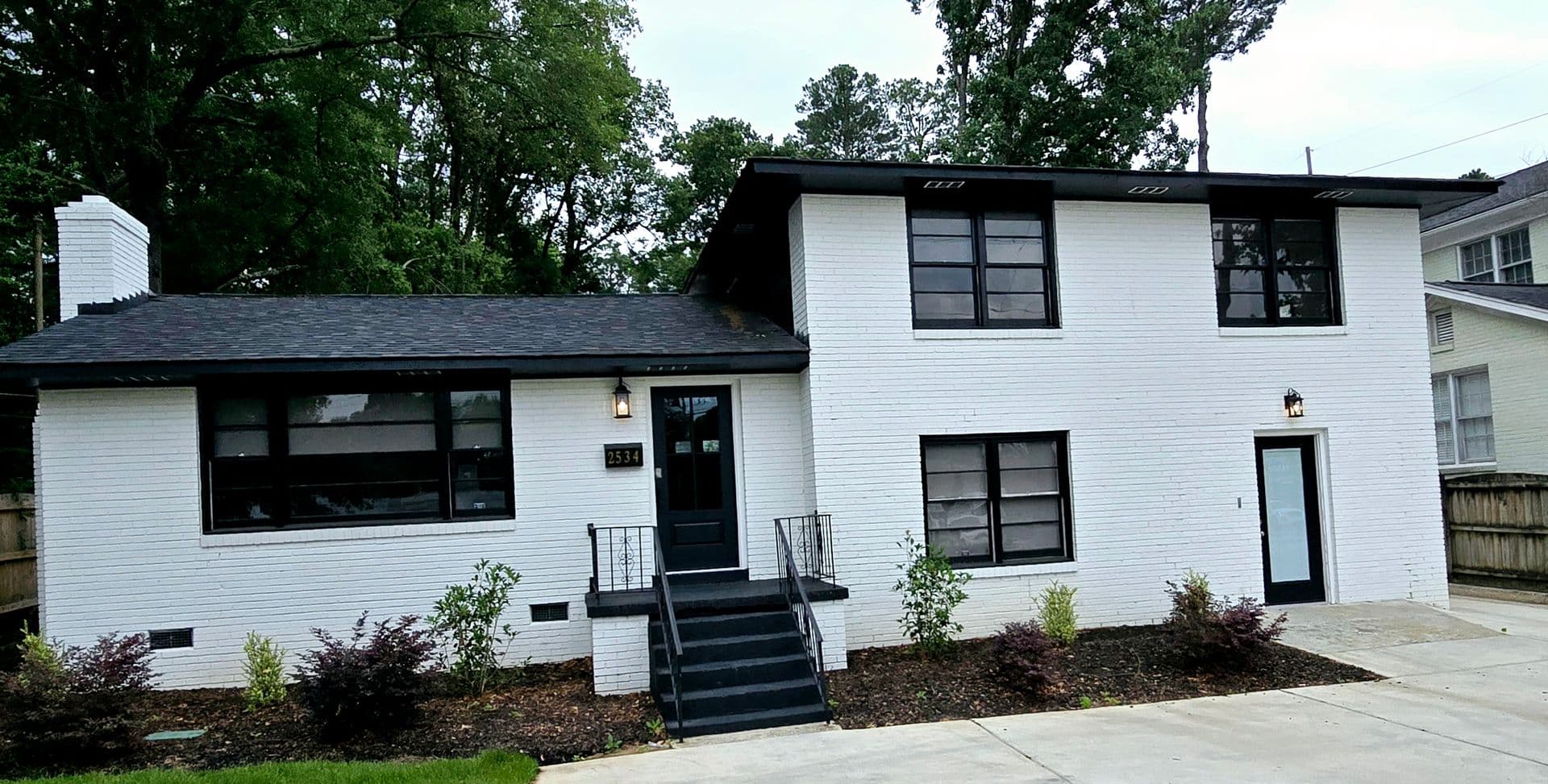 Columbia House: 2534 Forest Dr