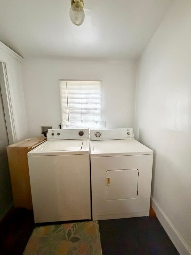 Columbia Apartment: 1706 Richland St