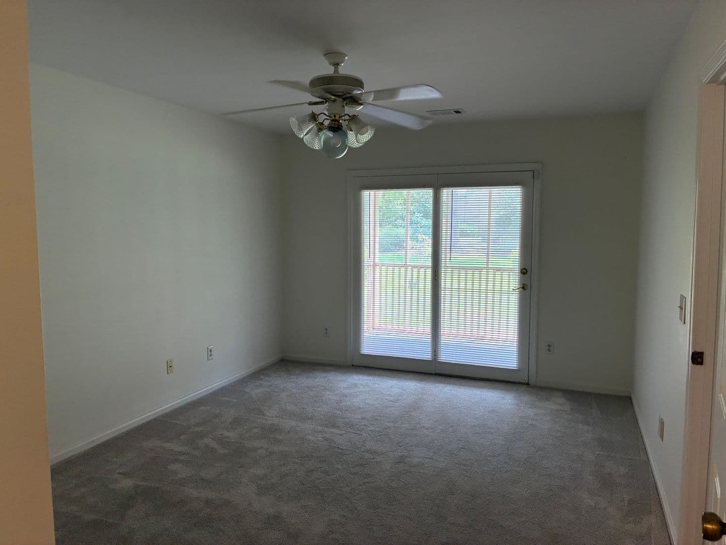 Lexington Condo: 40 Boardwalk Lane
