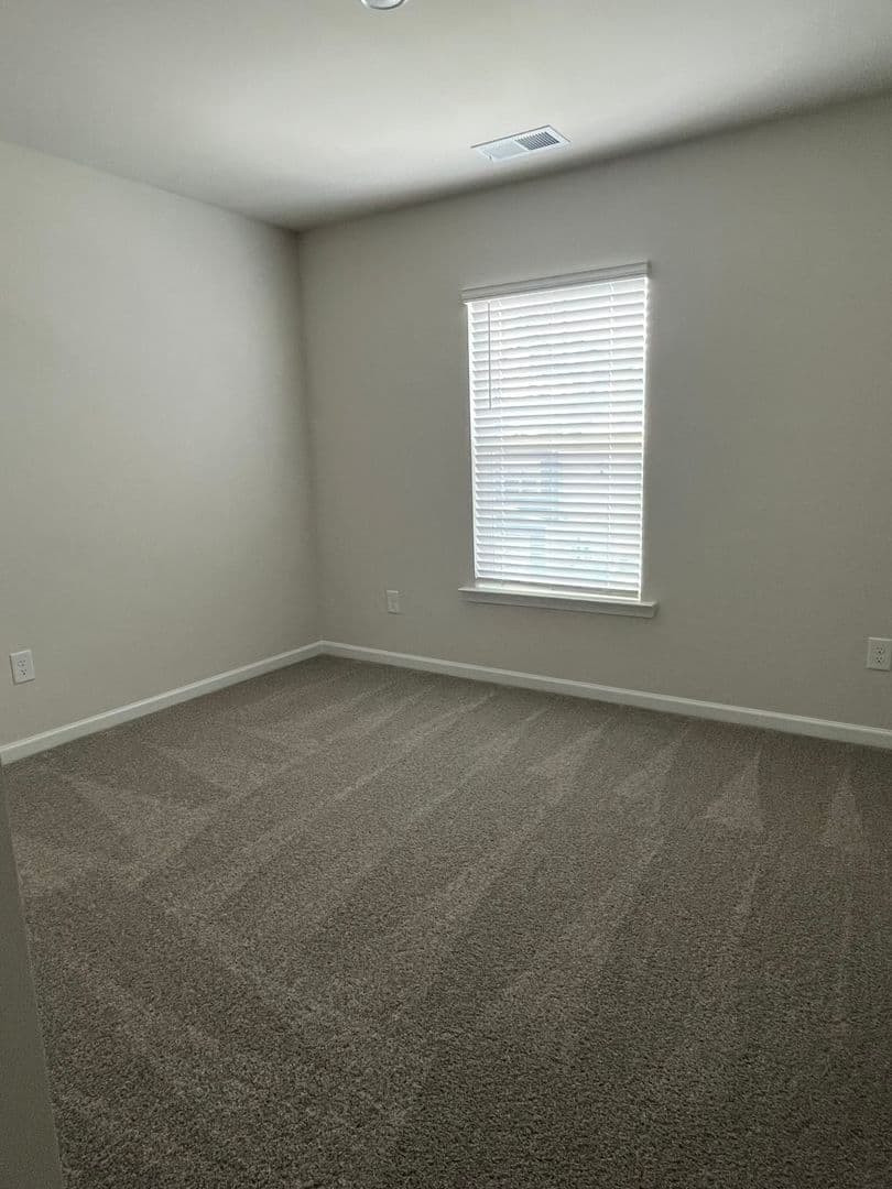Lexington House: 315 S. Lake Ct