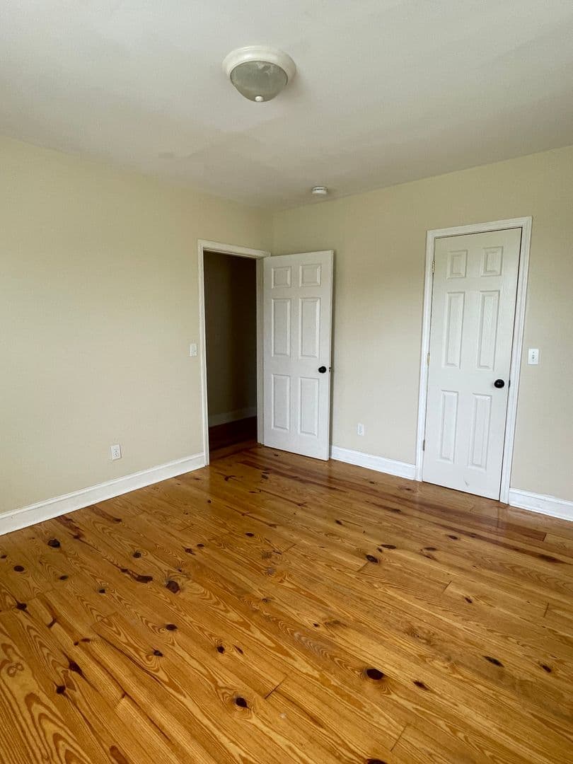 Columbia House: 420 Virginia Street
