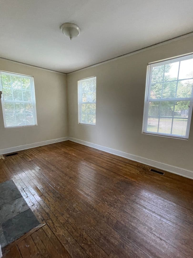 Columbia House: 420 Virginia Street