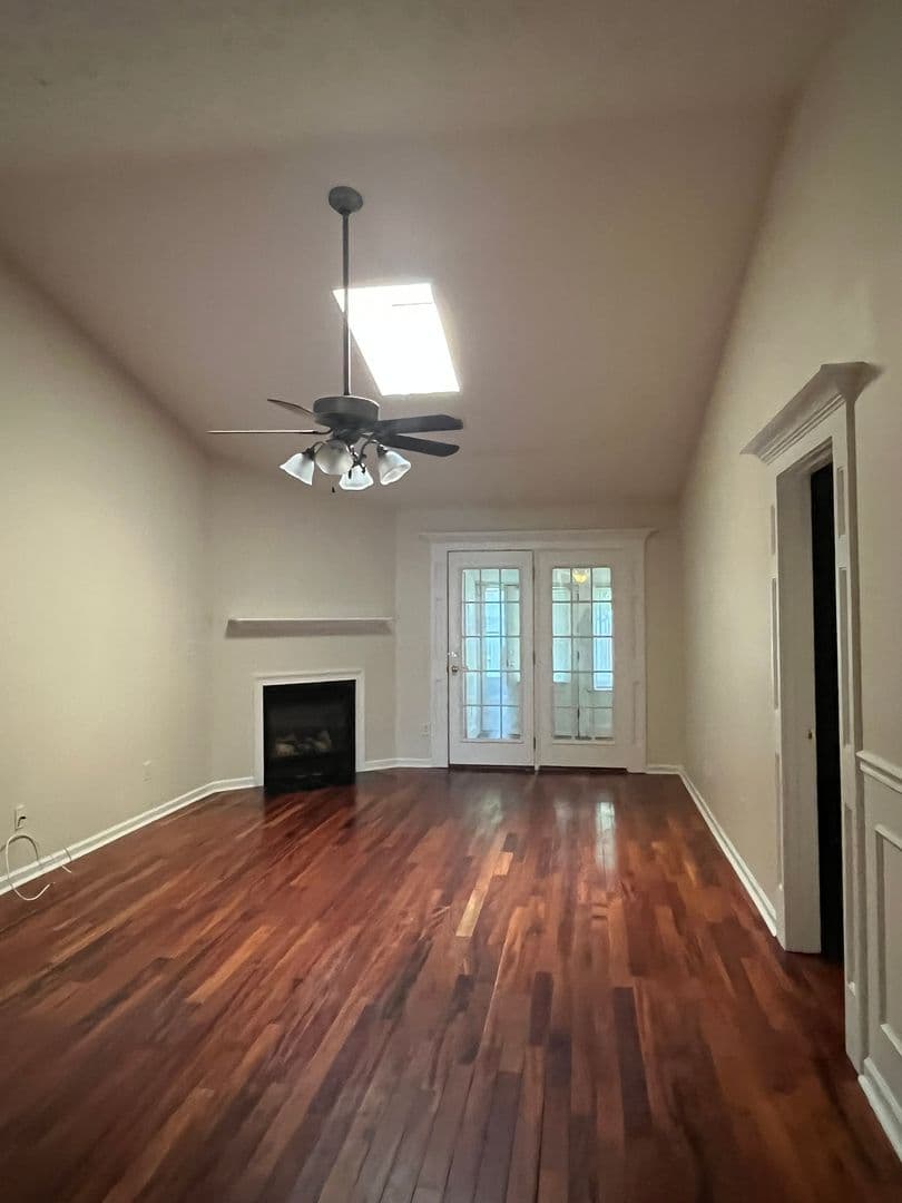 Lexington House: 153 Waverly Point Drive