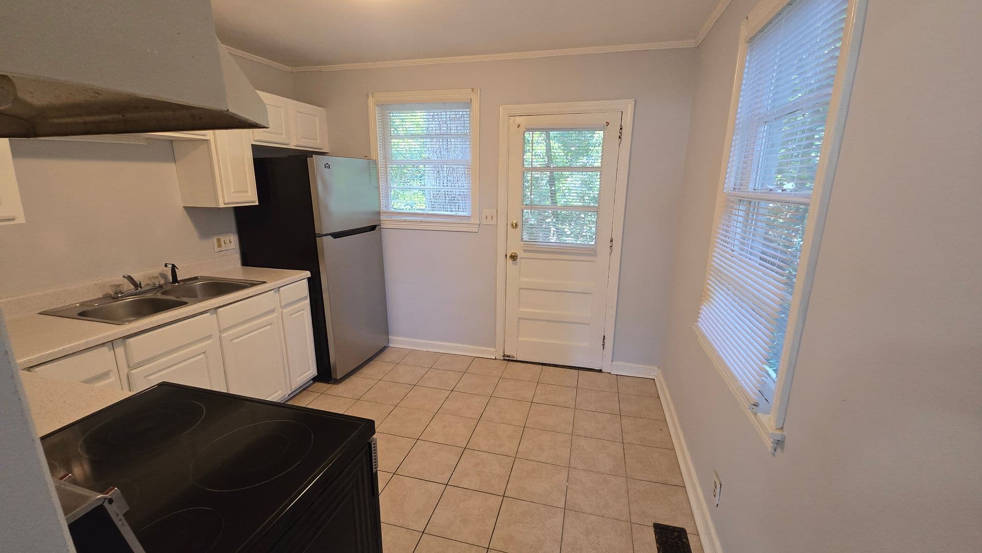Columbia Apartment: 3232 Brookwood Court
