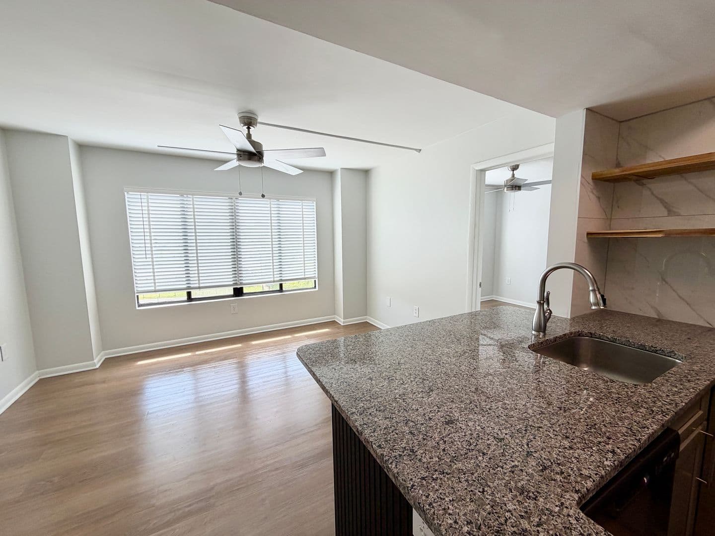Columbia Condo: 1600 Park Circle #517