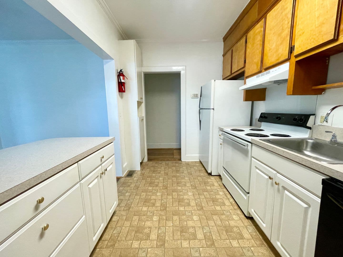 Columbia Apartment: 2213-2215 Rosewood Drive