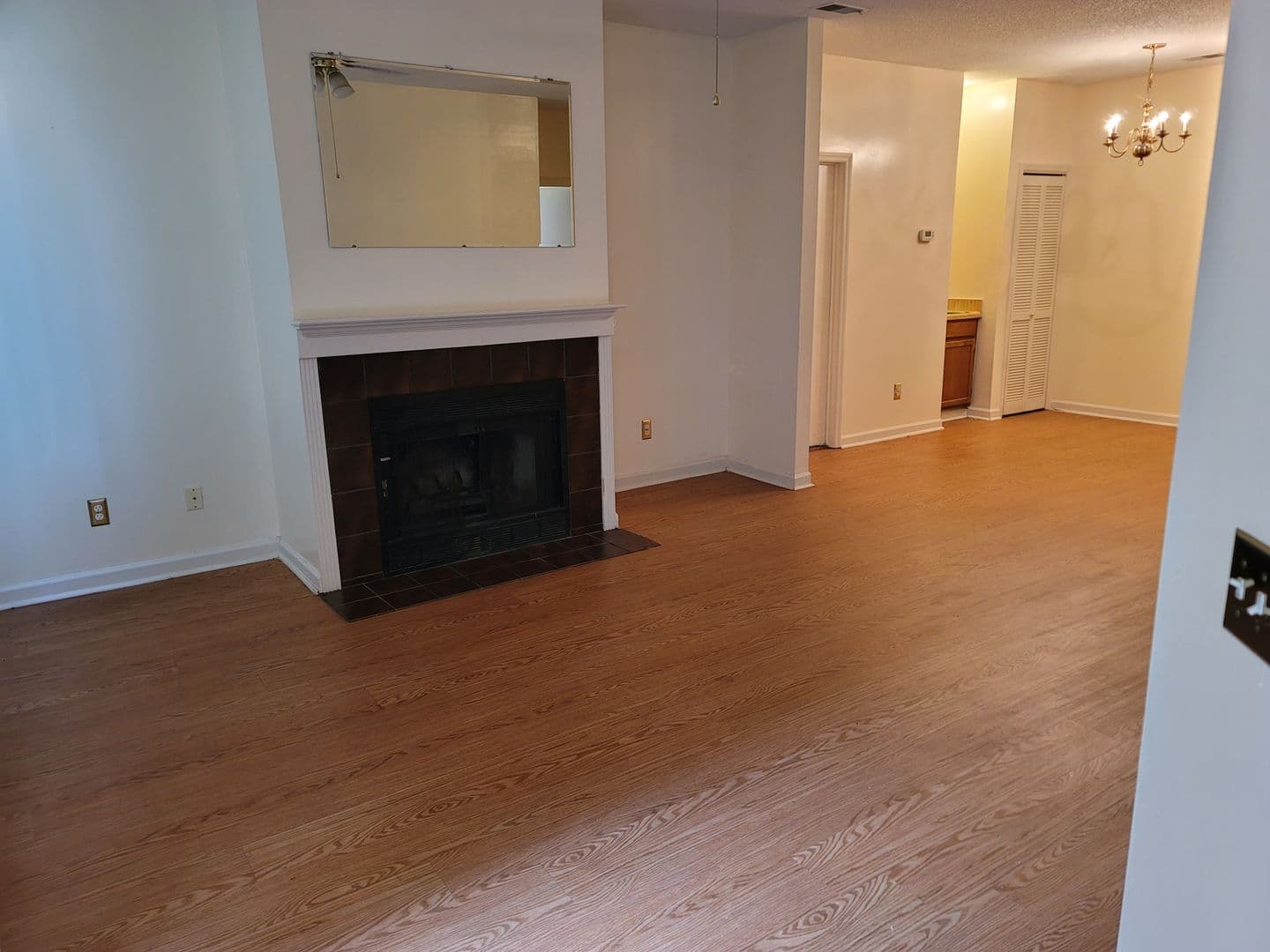 Columbia Condo: 100 Brighton Hill Circle 7A