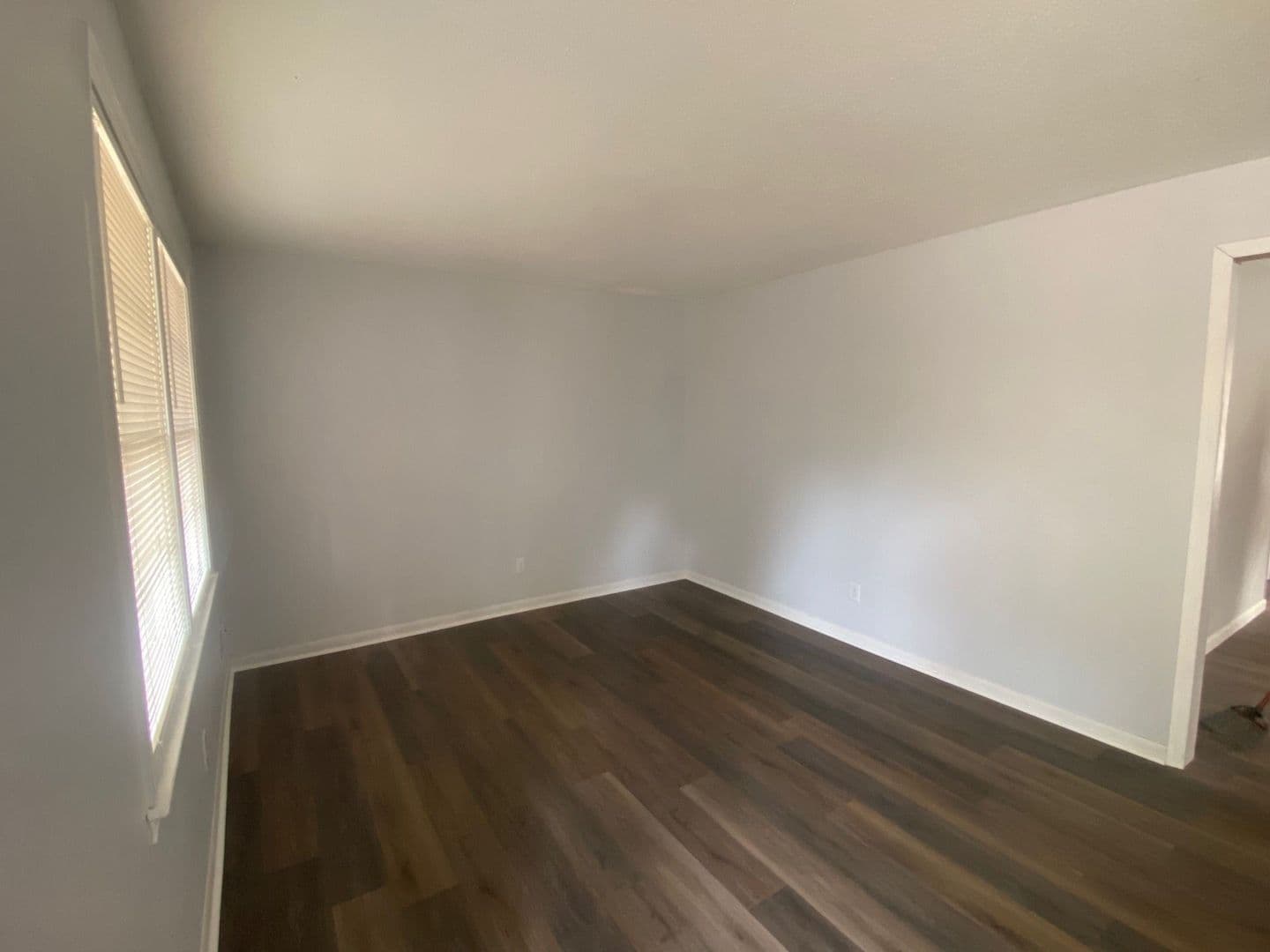 Columbia House: 221 Ramblewood Drive